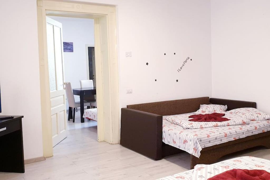 Holiday Cazare Brasov Ngoại thất bức ảnh